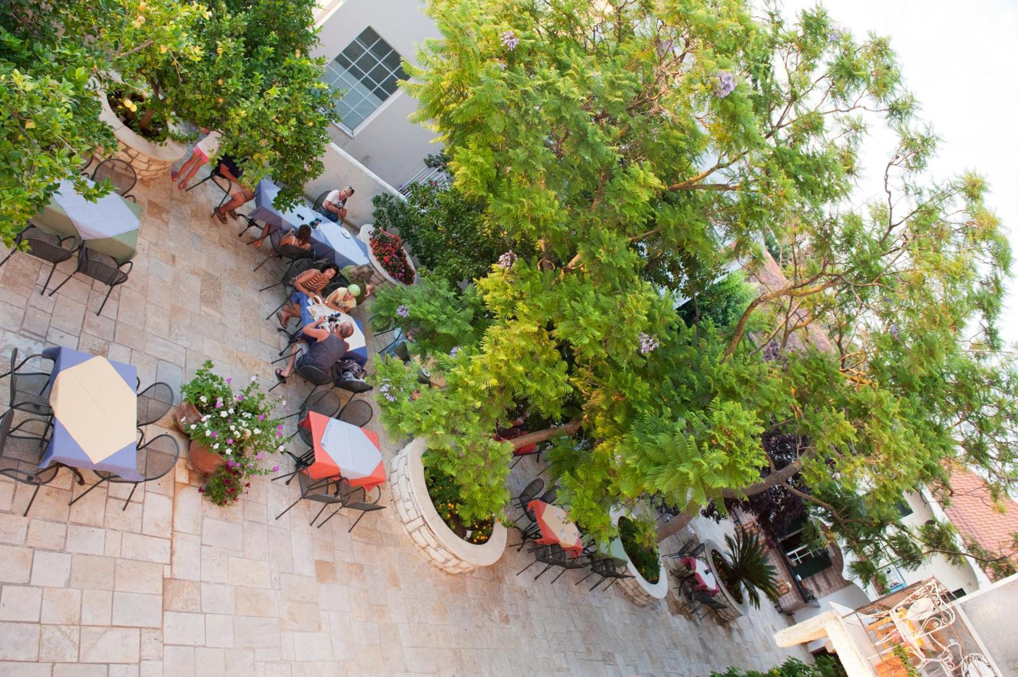 אצ'ארבי Marie Hotel מראה חיצוני תמונה
