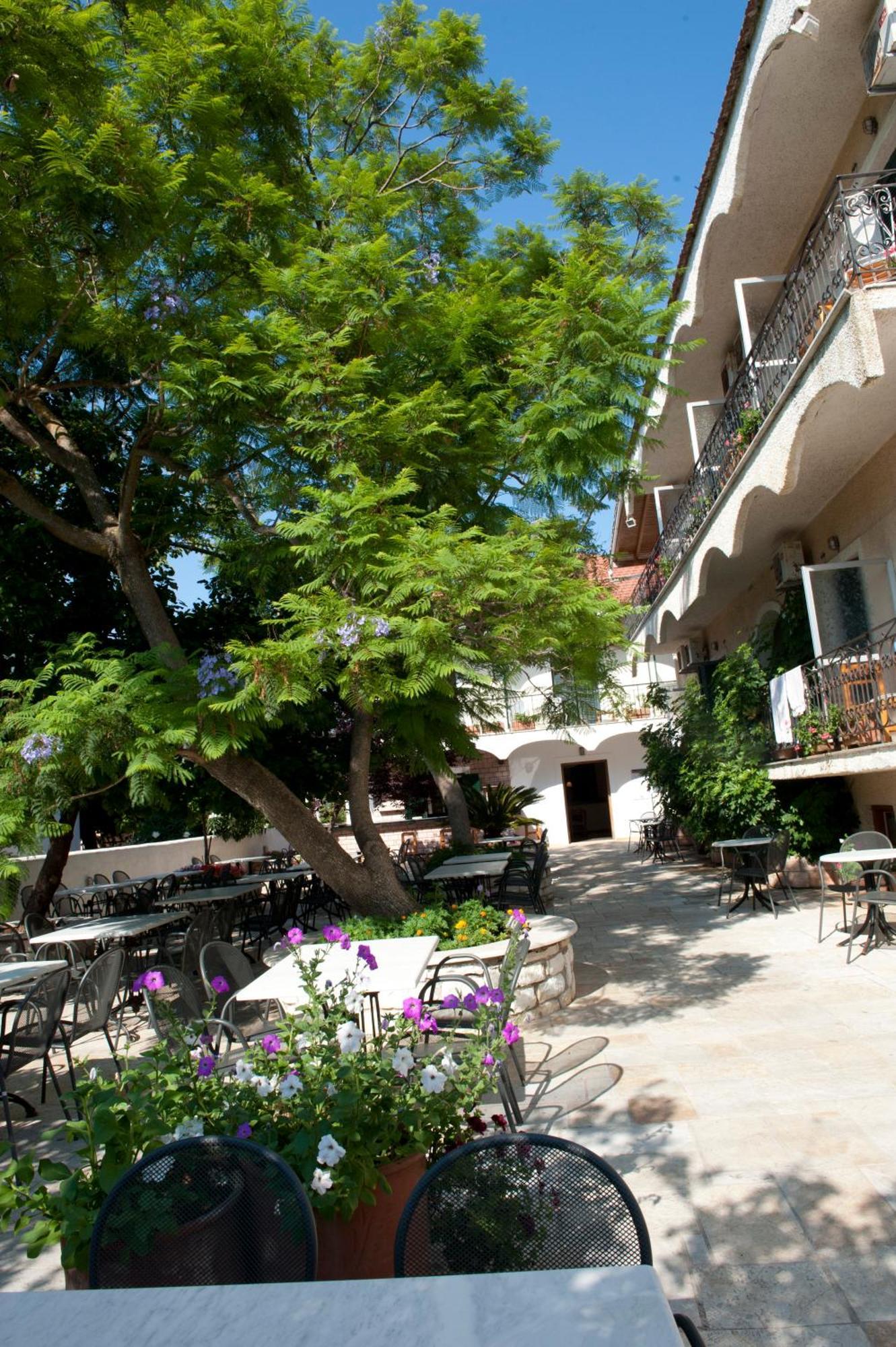 אצ'ארבי Marie Hotel מראה חיצוני תמונה